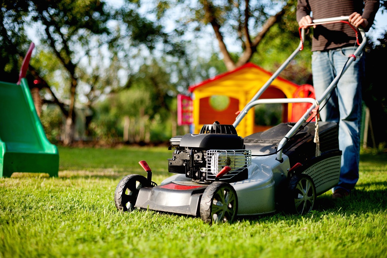 Customized Lawn Mowing Denver